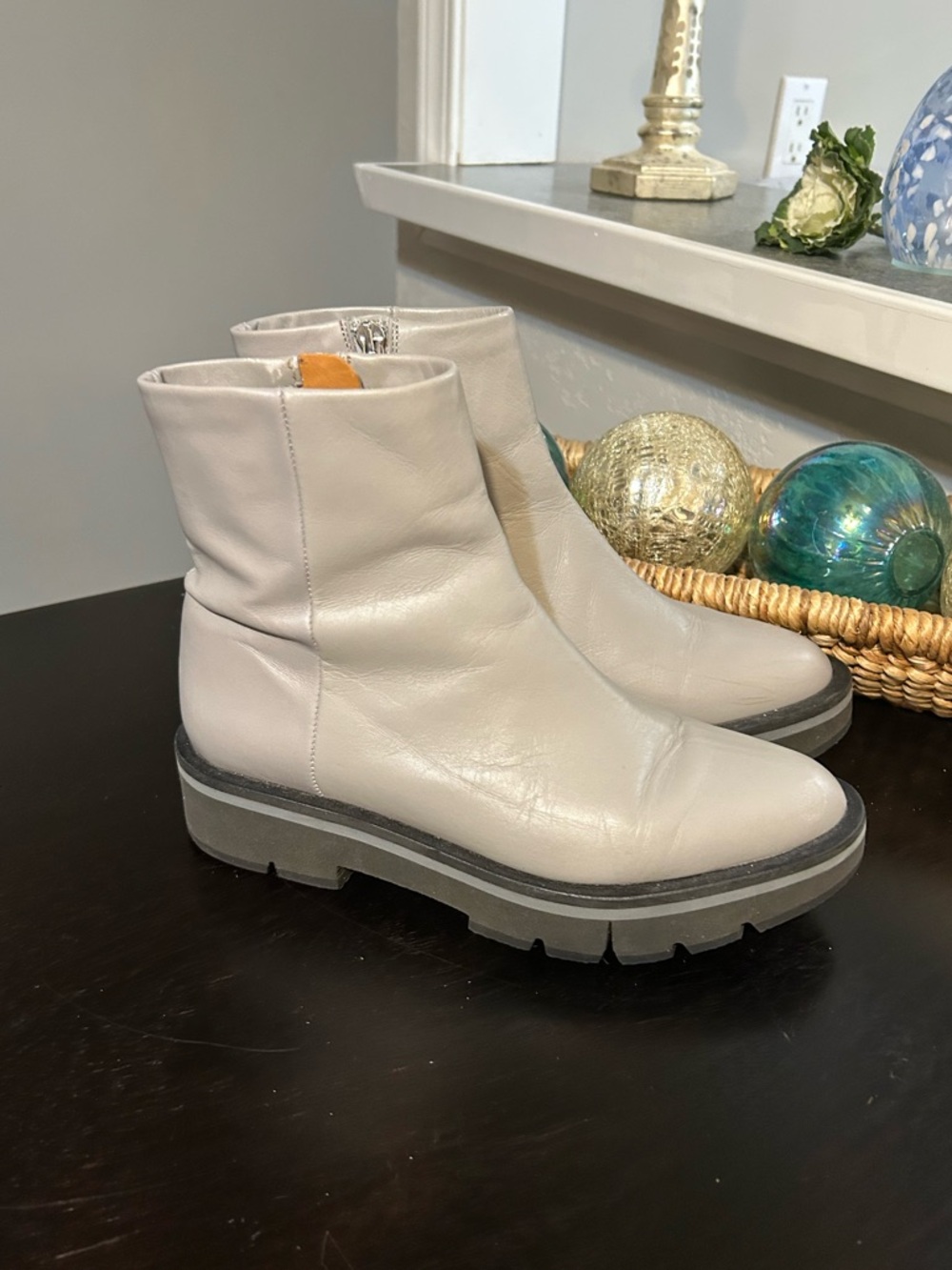 Robert Clergerie Light Gray Leather Ankle Boots & Booties Size 37